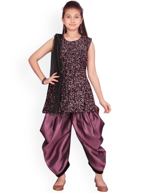 

Aarika Girls Black Regular Sequinned Velvet Kurti with Patiala & With Dupatta
