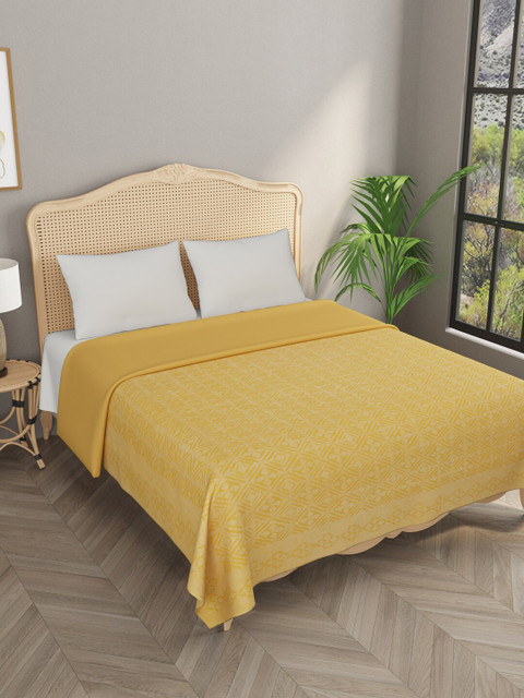 

Gulaab Jaipur Yellow Cutwork 650 TC Cotton Double King Bedcover