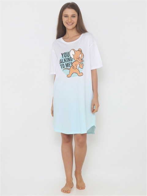 

Smugglerz Turquoise Blue Printed Nightdress