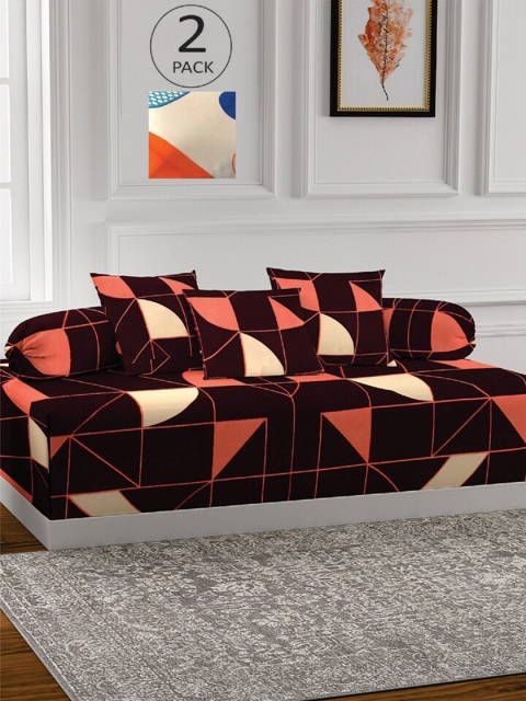 

KLOTTHE Set Of 2 Geometric Printed Single Bedsheet With 6 Bolster Covers & 4 Cushion Covers, Maroon