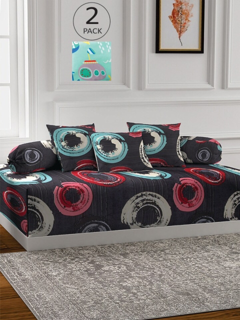 

KLOTTHE Set Of 2 Black Printed Single Bedsheet With 4 Bolster Covers & 6 Cushion Covers