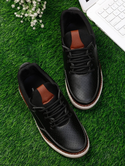 

Apsis Men Black & Brown Perforated Sneakers