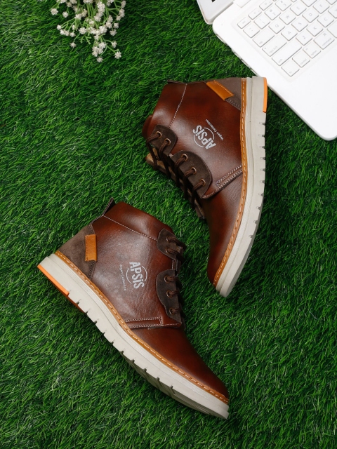 

Apsis Men Brown Textured High-Top Sneakers