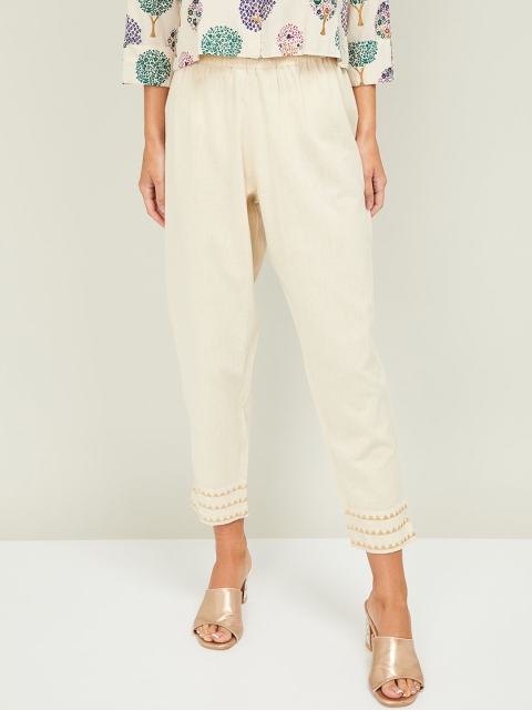 

Melange by Lifestyle Women Off White Pleated Trousers