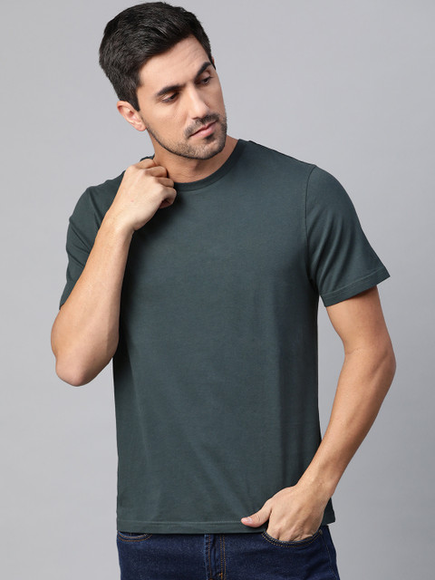 

Marks & Spencer Men Green Cotton T-shirt