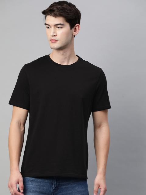 

Marks & Spencer Men Black T-shirt