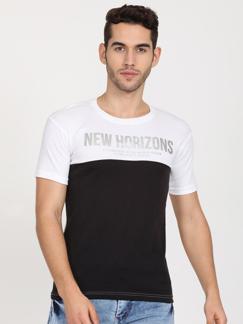 

V2 Value & Variety Men White & Black Colourblocked Round Neck T-shirt