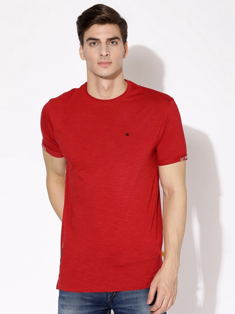 

V2 Value & Variety Men Red T-shirt