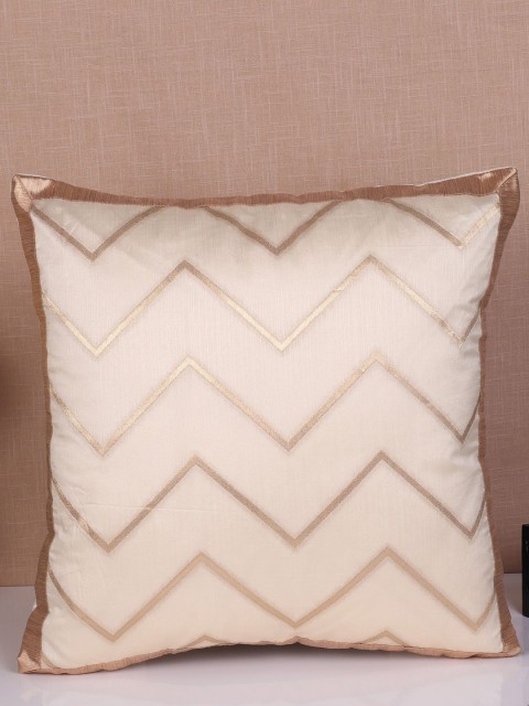 

Molcha Off White & Gold-Toned Set of 5 Geometric Square Cushion Covers