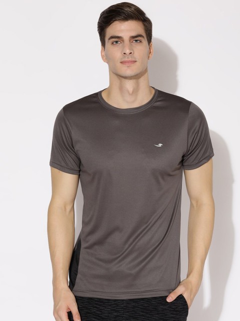 

V2 Value & Variety Men Grey T-shirt