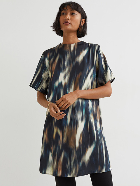 

H&M Black & Multicoloured Printed Satin T-shirt dress