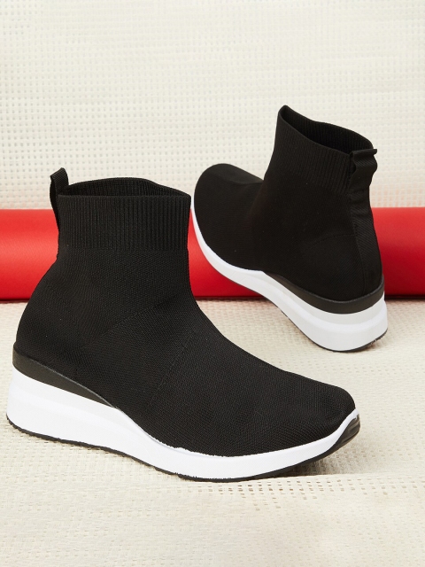 

Ginger by Lifestyle Women Black Woven Design Slip-On Sneakers