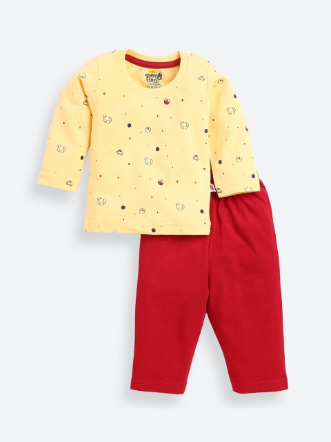 

AMUL Kandyfloss Unisex Kids Yellow & Red Printed Night suit