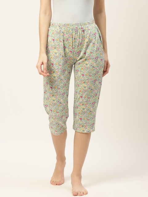 

9teenAGAIN Women Green Printed Capris