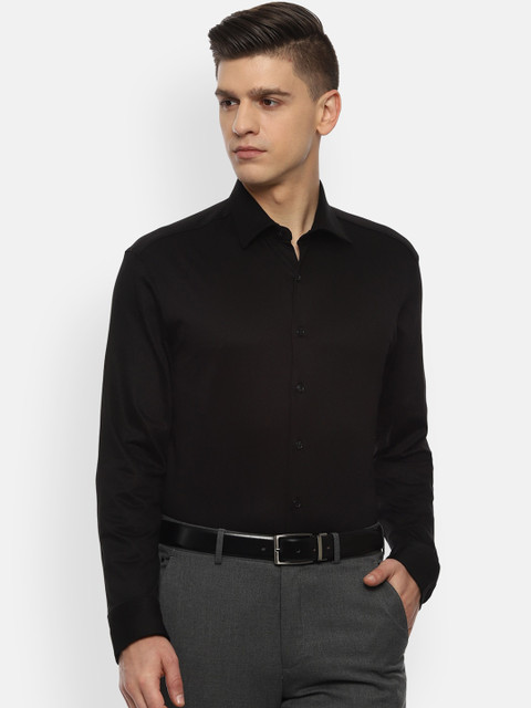 

Van Heusen Men Black Slim Fit Opaque Formal Shirt