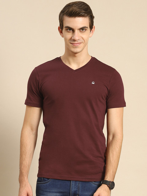 

United Colors of Benetton Men Maroon V-Neck T-shirt