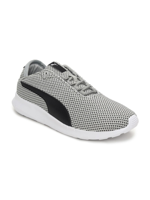 

Puma Men White Textured Trekking Shoes