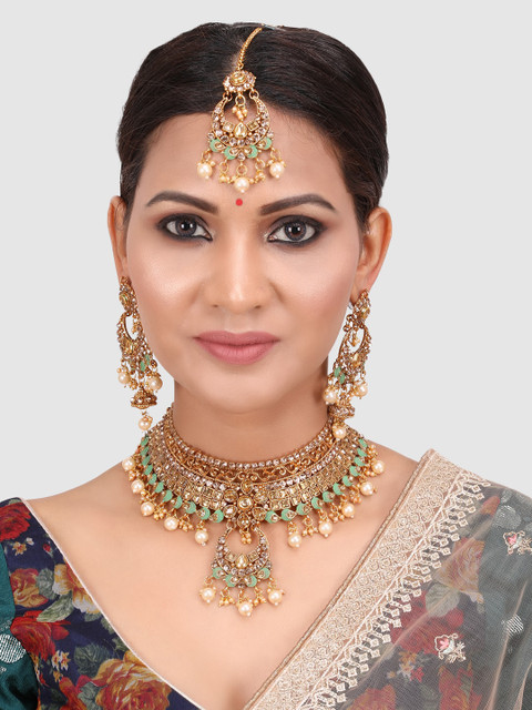 

PENNY JEWELS Gold-Plated Sea Green & White Kundan-Studded & Pearl Beaded Vilandi Jewellery Set