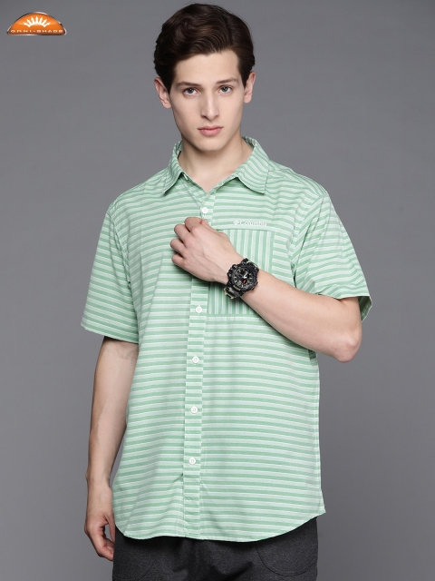 

Columbia Men Green Tailored Fit Omni-Shade Striped Casual Shirt