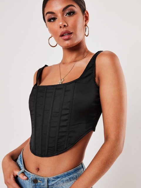 

Missguided Black Solid Curved Cropped Top