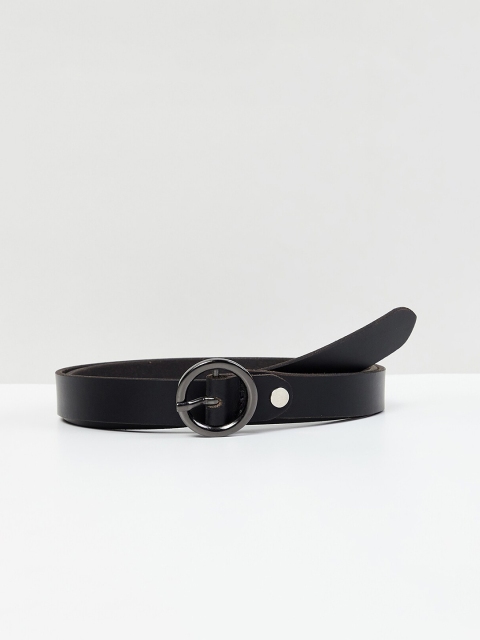 

max Women Black Textured Leather Belt