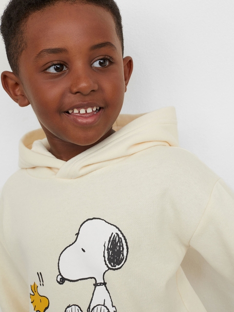 

H&M Boys Beige Printed hoodie