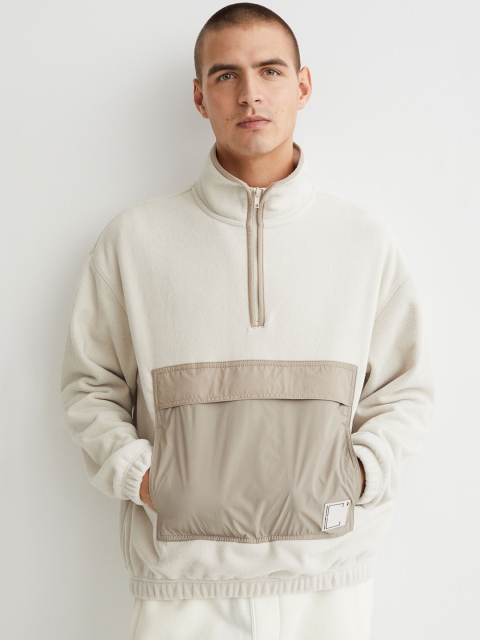 

H&M Men Beige Relaxed Fit Fleece Top