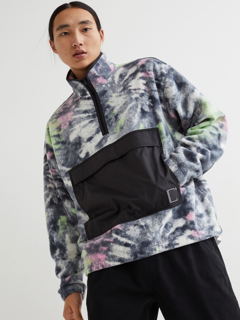 

H&M Men Blue & Multicoloured Printed Relaxed Fit Fleece Top