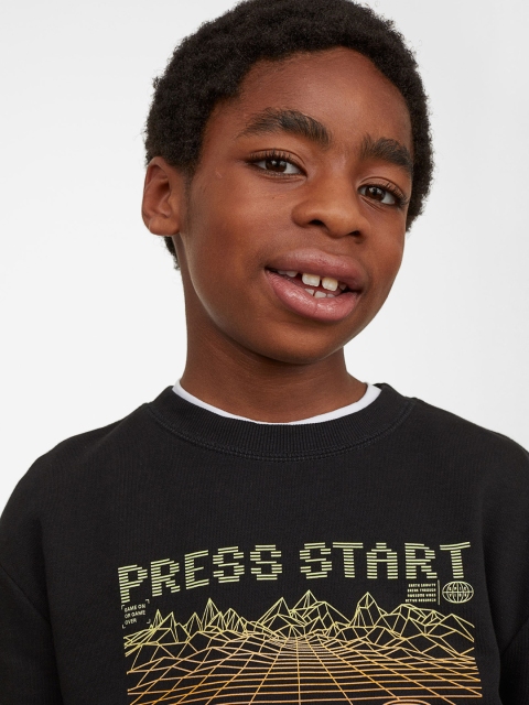 

H&M Boys Printed Round Neck Sweatshirt, Black