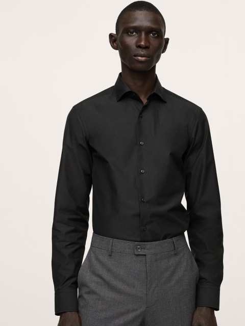 

MANGO MAN Black Pure Cotton Solid Formal Shirt
