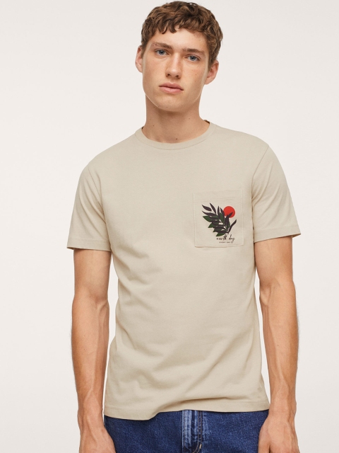 

MANGO MAN Taupe Solid Pure Cotton T-shirt with Chest Pocket
