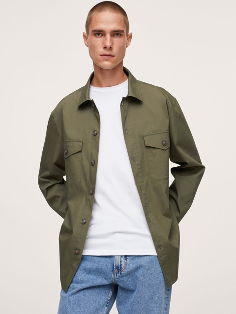 

MANGO MAN Olive Green Pure Cotton Solid Casual Shirt