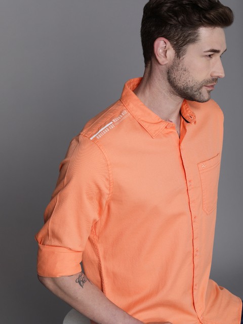 

WROGN Men Peach-Coloured Printed Detail Slim Fit Pure Cotton Casual Shirt