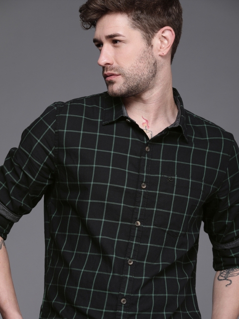 

WROGN Men Navy Blue & Green Slim Fit Checked Pure Cotton Casual Shirt