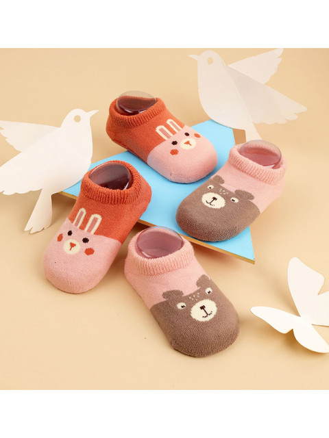 

KICKS & CRAWL Infants Kids Pack Of 2 Bunny & Bear Patterned Ankle-Length Socks, Peach