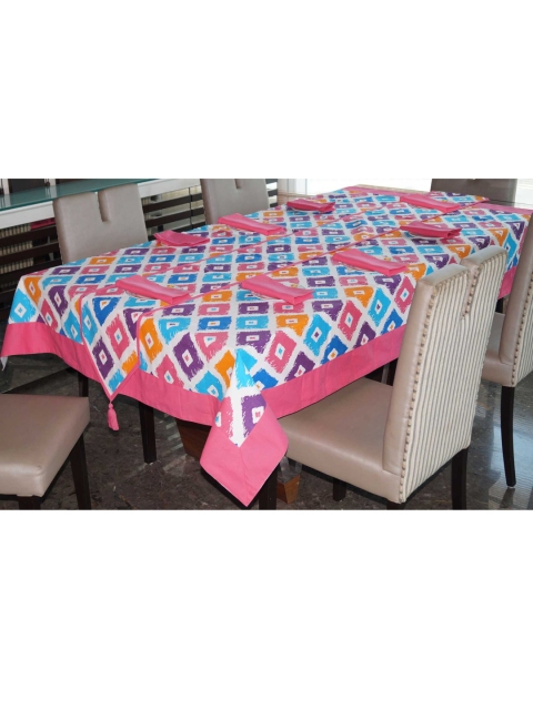 

Lushomes 10-Pieces Printed 8-Seater Table Linen Set, Pink