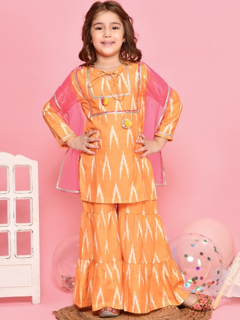 

LilPicks Girls Yellow Printed Panelled Gotta Patti Pure Cotton Kurti with Sharara & With Dupatta