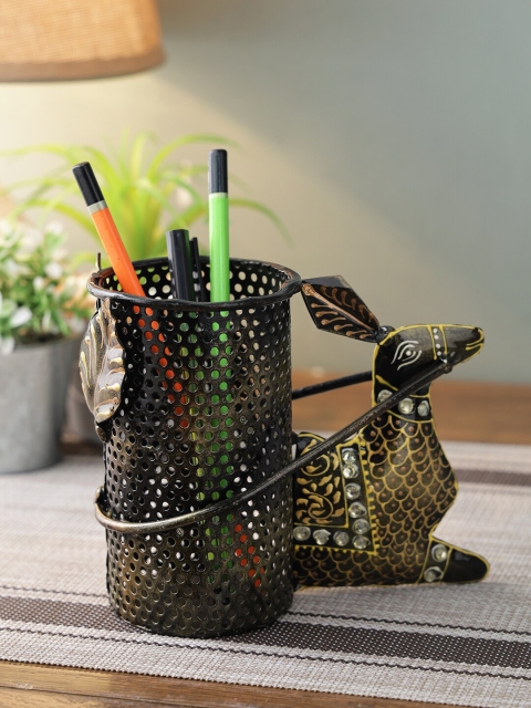

Aapno Rajasthan Black & Gold-Toned Metal Cow Pen Stand