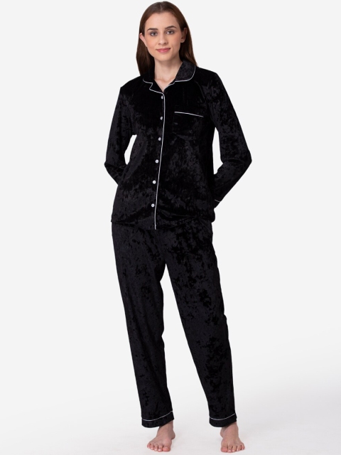 

Fluffalump Women Black Solid Velvet Night Suits