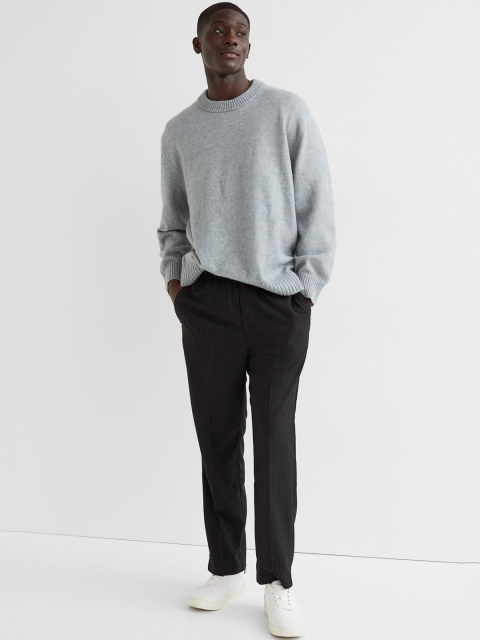 

H&M Men Black Regular Fit Dressy Joggers