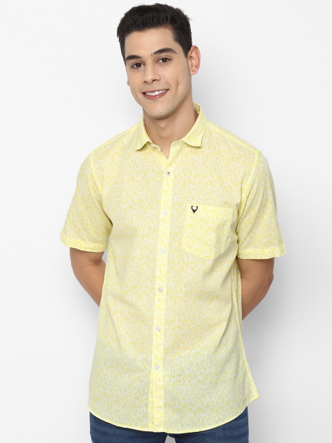 

Allen Solly Men Yellow Slim Fit Floral Printed Casual Shirt