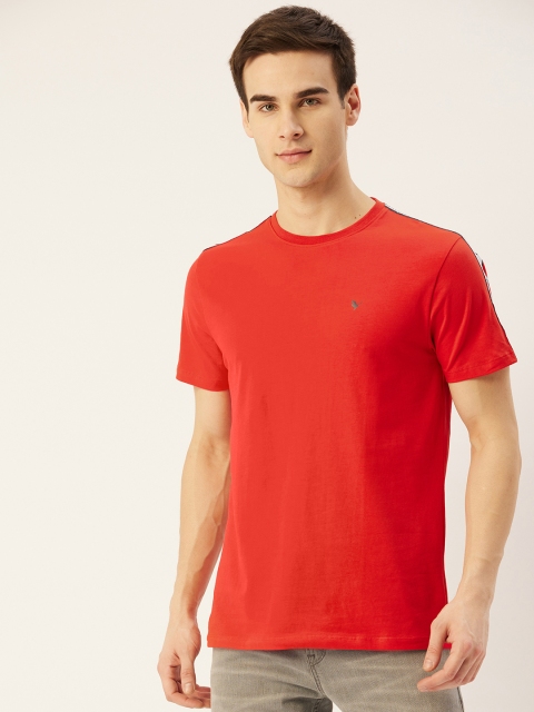 

AM SWAN Men Red T-shirt