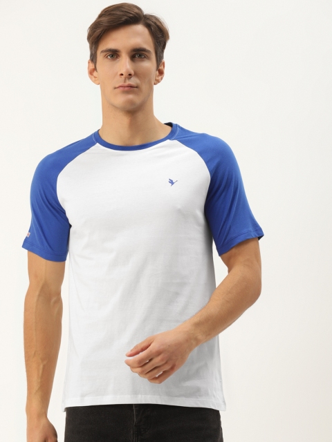 

AM SWAN Men White & Blue Colourblocked T-shirt