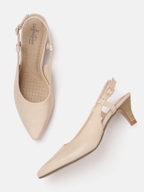 

Clarks Nude-Coloured Solid Leather Work Kitten Pumps