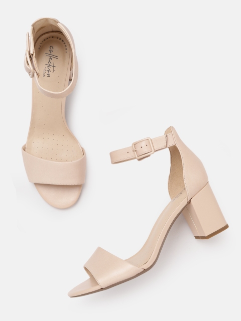 

Clarks Nude-Coloured Leather Mid-Top Block Heels