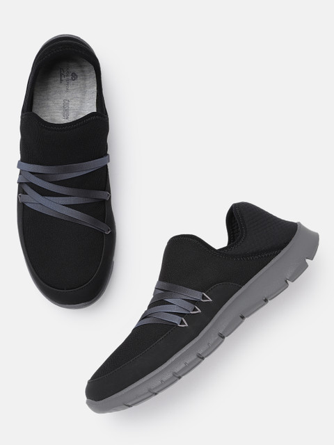 

Clarks Women Black & Navy Blue Solid Slip-On Sneakers with Striped Detail