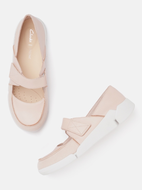 

Clarks Women Peach-Coloured Solid Sneakers