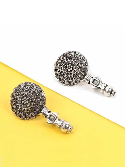 

SANGEETA BOOCHRA Silver-Toned Oxidised Circular Studs Earrings