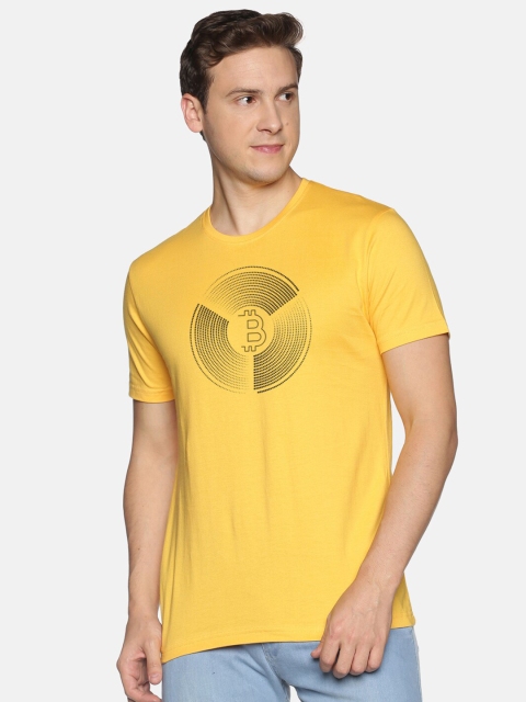

MASH UNLIMITED Men Yellow Sports Printed V-Neck Slim Fit T-shirt