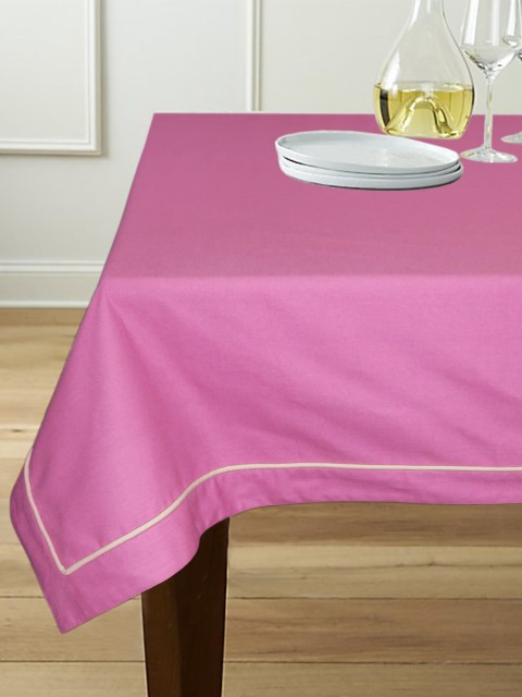

Lushomes Pink 6 Seater Table Cloth